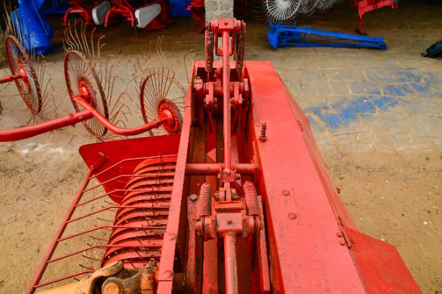 LOTE 12A - ENFARDADEIRA PARA FENOS QUADRADOS