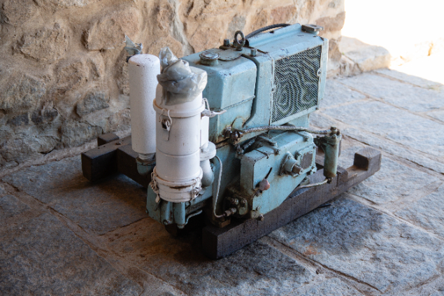 LOTE 17 - MOTOR ESTACIONÁRIO EM FUNCIONAMENTO