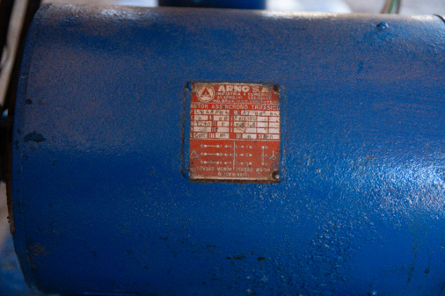 LOTE 19 - SERRA FITA VERTICAL / MOTOR TRIFÁSICO