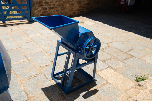 LOTE 21 - MOEDOR DE GRÃOS REFORMADO / REVISADO / OP