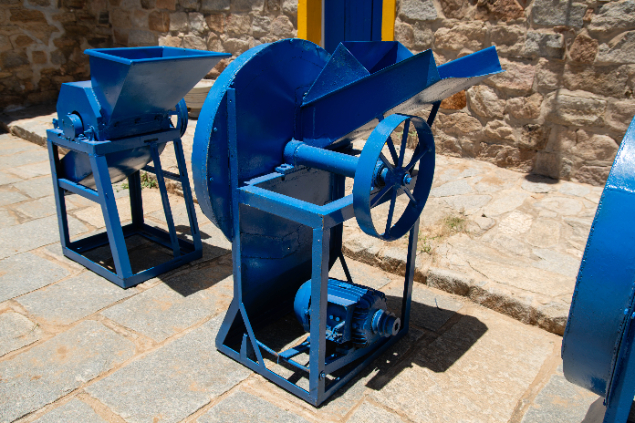 LOTE 22 - MOEDOR DE GRÃOS REFORMADO