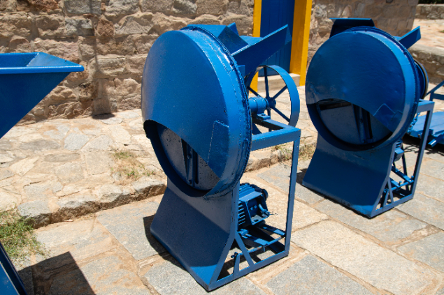 LOTE 22 - MOEDOR DE GRÃOS REFORMADO