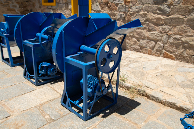 LOTE 23 - MOEDOR DE GRÃOS REFORMADO