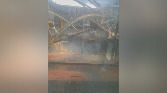 LOTE 040 - COLHEITADEIRA NEW HOLLAND MODELO CR9060 ANO 2013