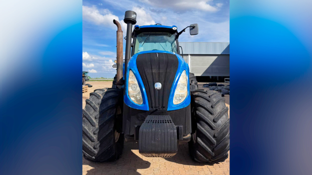 LOTE 003 - TRATOR MOD T8295 ANO 2012