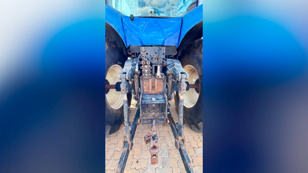 LOTE 003 - TRATOR MOD T8295 ANO 2012