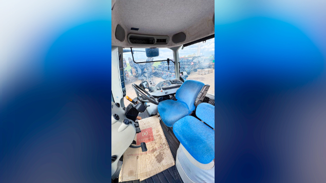 LOTE 003 - TRATOR MOD T8295 ANO 2012