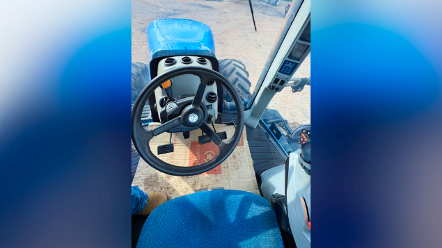 LOTE 003 - TRATOR MOD T8295 ANO 2012