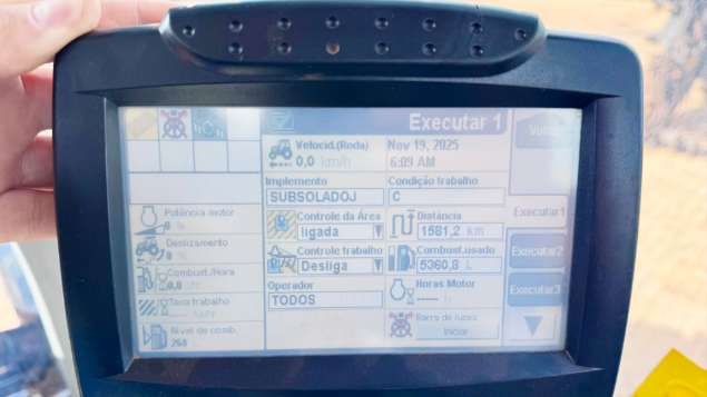 LOTE 003 - TRATOR MOD T8295 ANO 2012