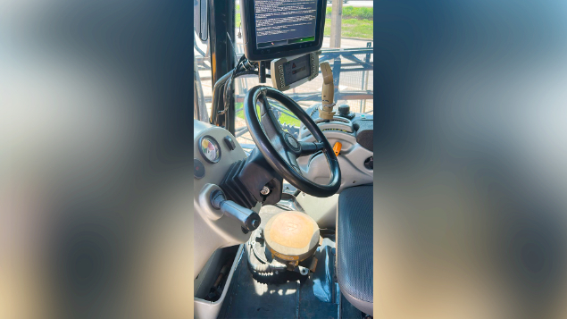 LOTE 025 - PULVERIZADOR AUTO-PROPELIDO BS3020H ANO 2013