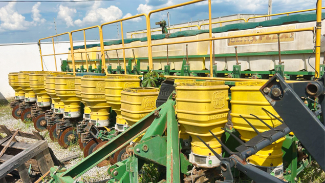 LOTE 023 - PLANTADEIRA TATU ULTRAFLEX PLANTIO DIRETO ULTRA FLEX ANO 2013