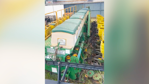 LOTE 023 - PLANTADEIRA TATU ULTRAFLEX PLANTIO DIRETO ULTRA FLEX ANO 2013