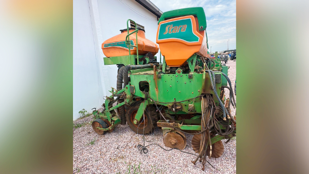 LOTE 016 - PLANTADEIRA ADUBADORA ARRASTO PRINCESA STARA 6260-00011 ANO 2019