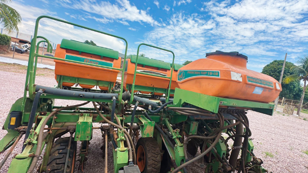 LOTE 016 - PLANTADEIRA ADUBADORA ARRASTO PRINCESA STARA 6260-00011 ANO 2019