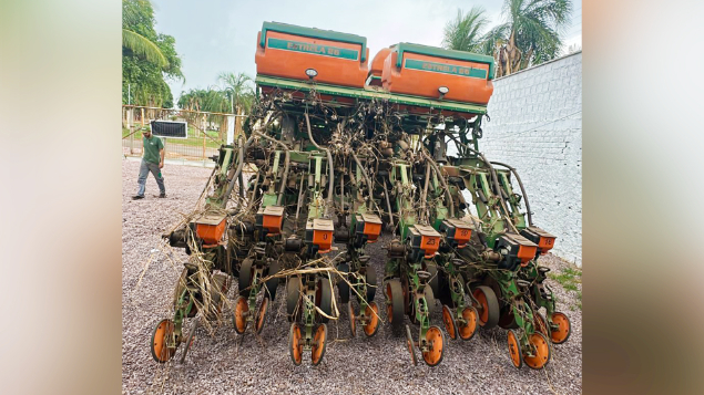 LOTE 012 - PLANTADEIRA ADUBADORA ARRASTO ESTRELA 26 STARA 6426-00504 ANO 2018