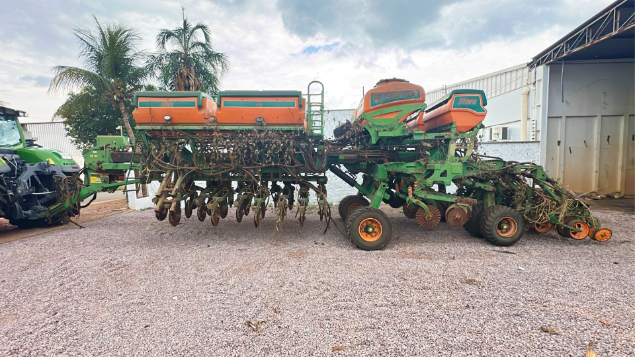 LOTE 015 - PLANTADEIRA ADUBADORA ARRASTO ESTRELA 26 STARA 6426-00504 ANO 2018