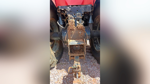 LOTE 030 - TRATOR MAGNUN CASE 340 ANO 2012