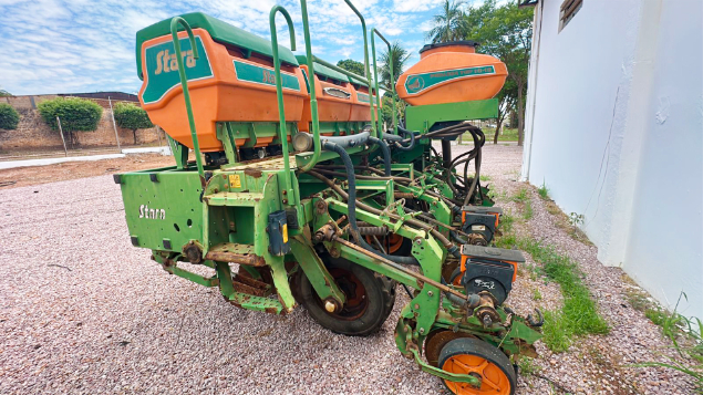 LOTE 013 - PLANTADEIRA ADUBADORA ARRASTO PRINCESA STARA 6260-00011 ANO 2019