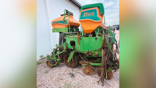 LOTE 013 - PLANTADEIRA ADUBADORA ARRASTO PRINCESA STARA 6260-00011 ANO 2019