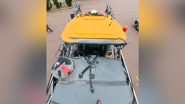 LOTE 014 - PULVERIZADOR VALTRA BS3020H ANO 2016