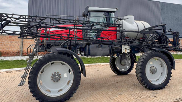 LOTE 026 - PULVERIZADOR MF 9030 ANO 2014