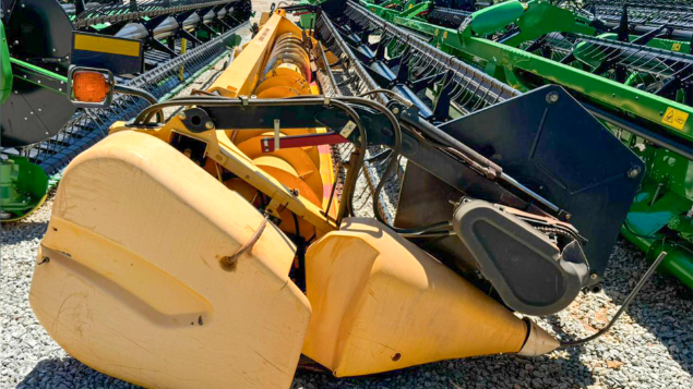 LOTE 06 - COLHEITADEIRA CR6080 E PLATAFORMA 30 PÉS NEW HOLLAND ANO 2014