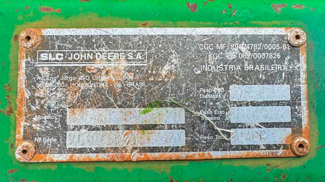 LOTE 08 - COLHEITADEIRA 1175 E PLATAFORMA 16 PÉS JOHN DEERE ANO 2000