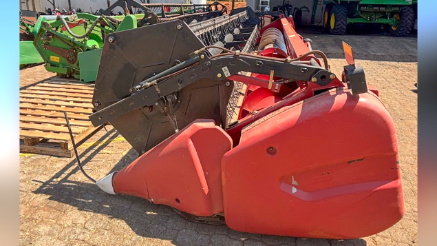 LOTE 09 - COLHEITADEIRA 2566 E PLATAFORMA 25 PÉS CASE ANO 2012