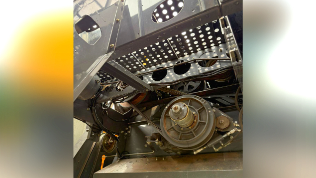 LOTE 11 - COLHEITADEIRA BC7800 E PLATAFORMA 40 PÉS VALTRA ANO 2017