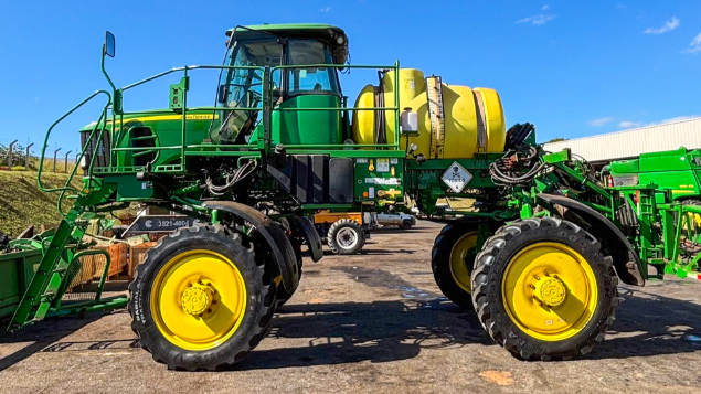 LOTE 28 - PULVERIZADOR M4025 JOHN DEERE ANO 2019