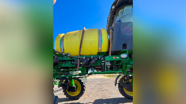 LOTE 28 - PULVERIZADOR M4025 JOHN DEERE ANO 2019