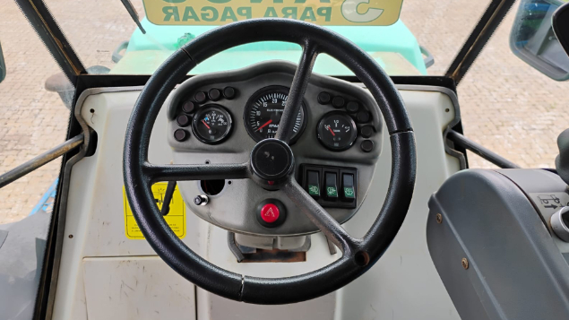 LOTE 29 - PULVERIZADOR MONTANA PARRUDA 3027H ANO 2004