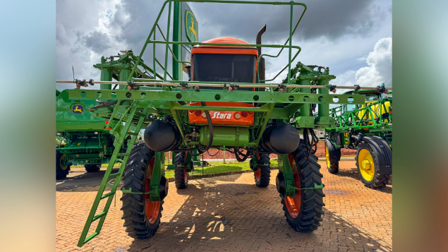 LOTE 30 - PULVERIZADOR IMPERADOR 3100 STARA ANO 2014