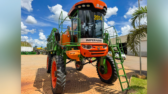 LOTE 30 - PULVERIZADOR IMPERADOR 3100 STARA ANO 2014