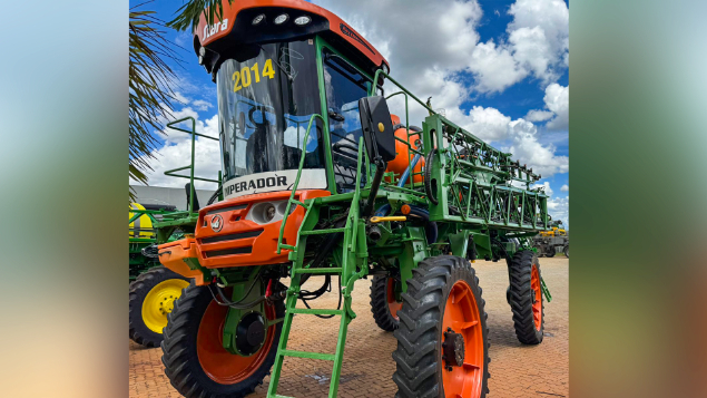 LOTE 30 - PULVERIZADOR IMPERADOR 3100 STARA ANO 2014