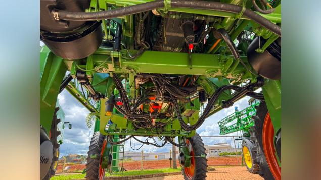 LOTE 30 - PULVERIZADOR IMPERADOR 3100 STARA ANO 2014