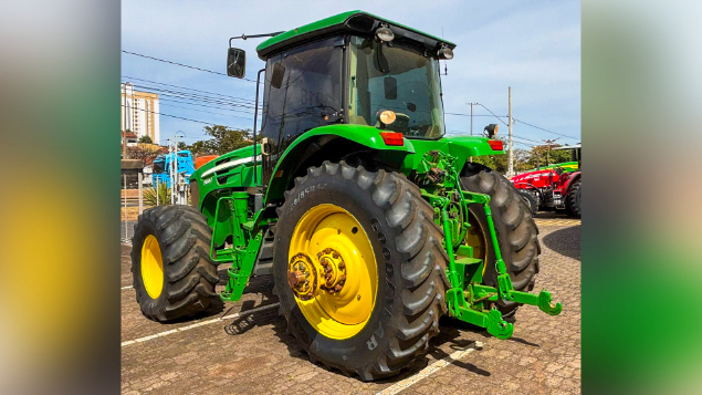 LOTE 31 - TRATOR 7230J JOHN DEERE ANO 2018