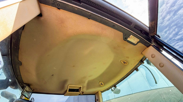 LOTE 31 - TRATOR 7230J JOHN DEERE ANO 2018