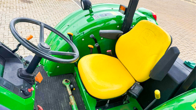 LOTE 34 - TRATOR 5080E JOHN DEERE ANO 2023