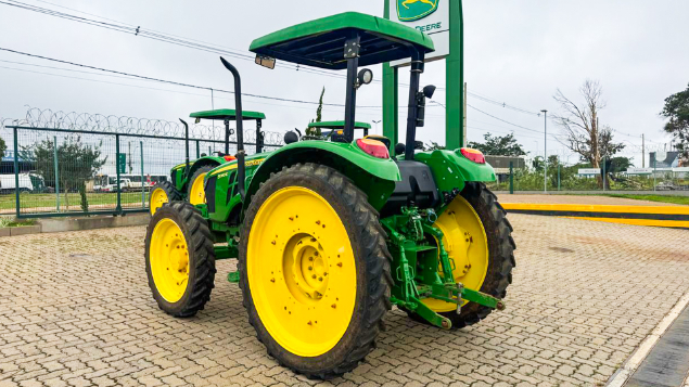 LOTE 34 - TRATOR 5080E JOHN DEERE ANO 2023