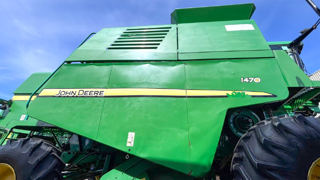 LOTE 04 - COLHEITADEIRA 1470 E PLATAFORMA 620F JOHN DEERE ANO 2013