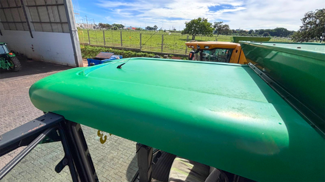 LOTE 04 - COLHEITADEIRA 1470 E PLATAFORMA 620F JOHN DEERE ANO 2013