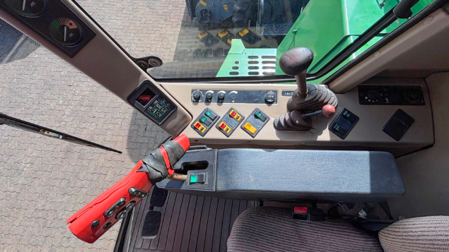 LOTE 04 - COLHEITADEIRA 1470 E PLATAFORMA 620F JOHN DEERE ANO 2013