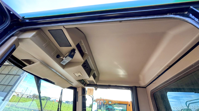 LOTE 04 - COLHEITADEIRA 1470 E PLATAFORMA 620F JOHN DEERE ANO 2013