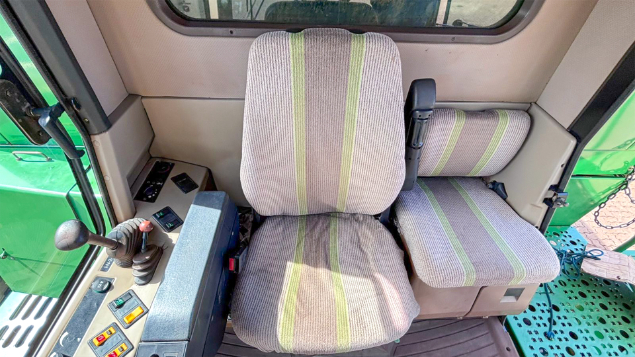 LOTE 04 - COLHEITADEIRA 1470 E PLATAFORMA 620F JOHN DEERE ANO 2013