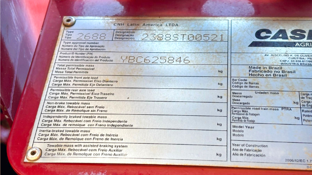 LOTE 13 - COLHEITADEIRA 2688 E PLATAFORMA 30 PÉS CASE ANO 2014/2015