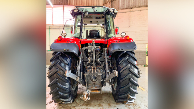 LOTE 44 - TRATOR MASSEY MF7725 DYNA-6 ANO 2021