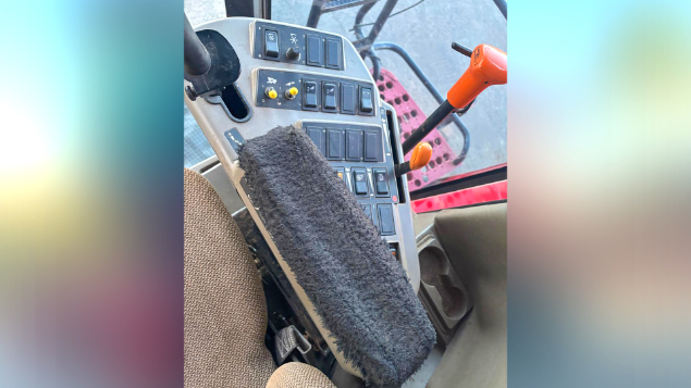 LOTE 14 - COLHEITADEIRA 2688 E PLATAFORMA 30 PÉS CASE ANO 2014/2013