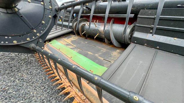 LOTE 19 - COLHEITADEIRA 8120 E PLATAFORMA 2162 CASE ANO 2012/2013