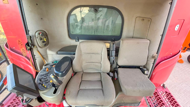 LOTE 20 - COLHEITADEIRA 8120 E PLATAFORMA 3162 CASE ANO 2011/2017